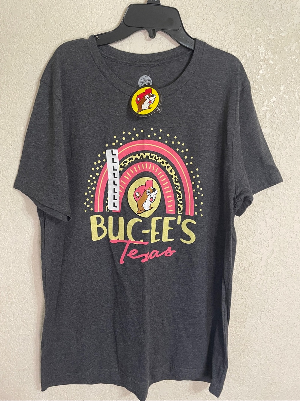 WOMEN’S  BUC-EE’S TEE SHIRT